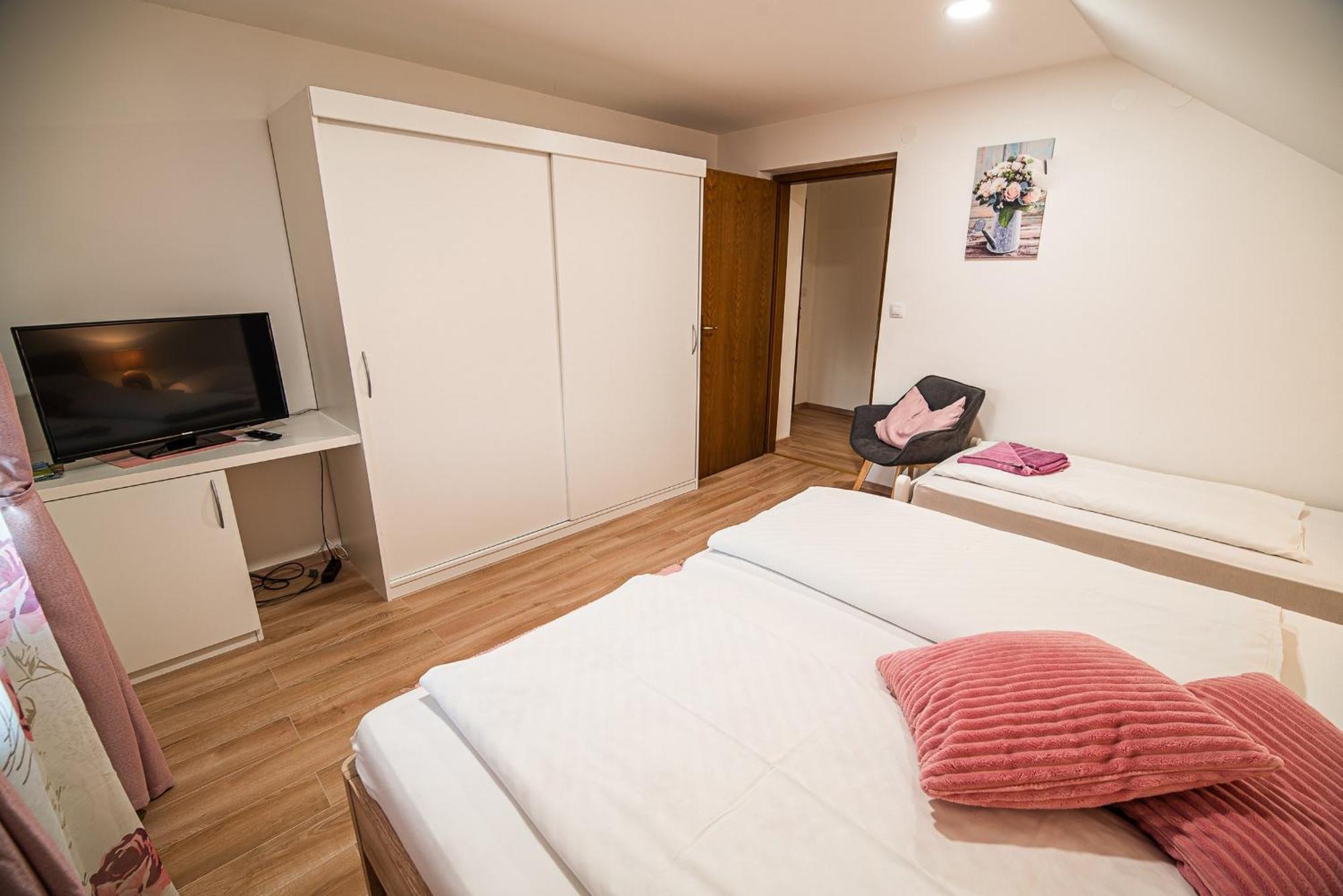 Pensión Leski Dvor 3*
