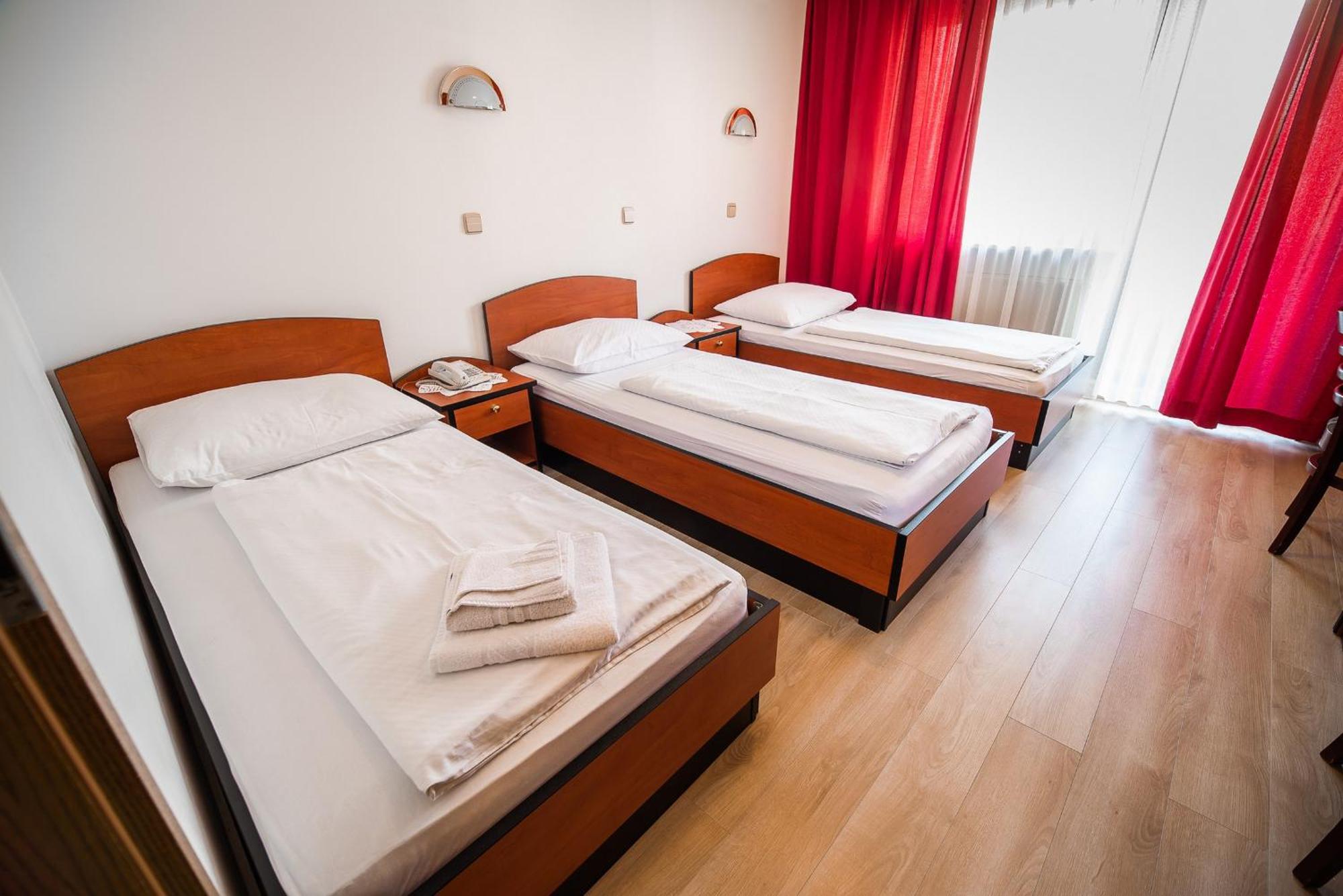 Leski Dvor 3* Lesce (Upper Carniola)